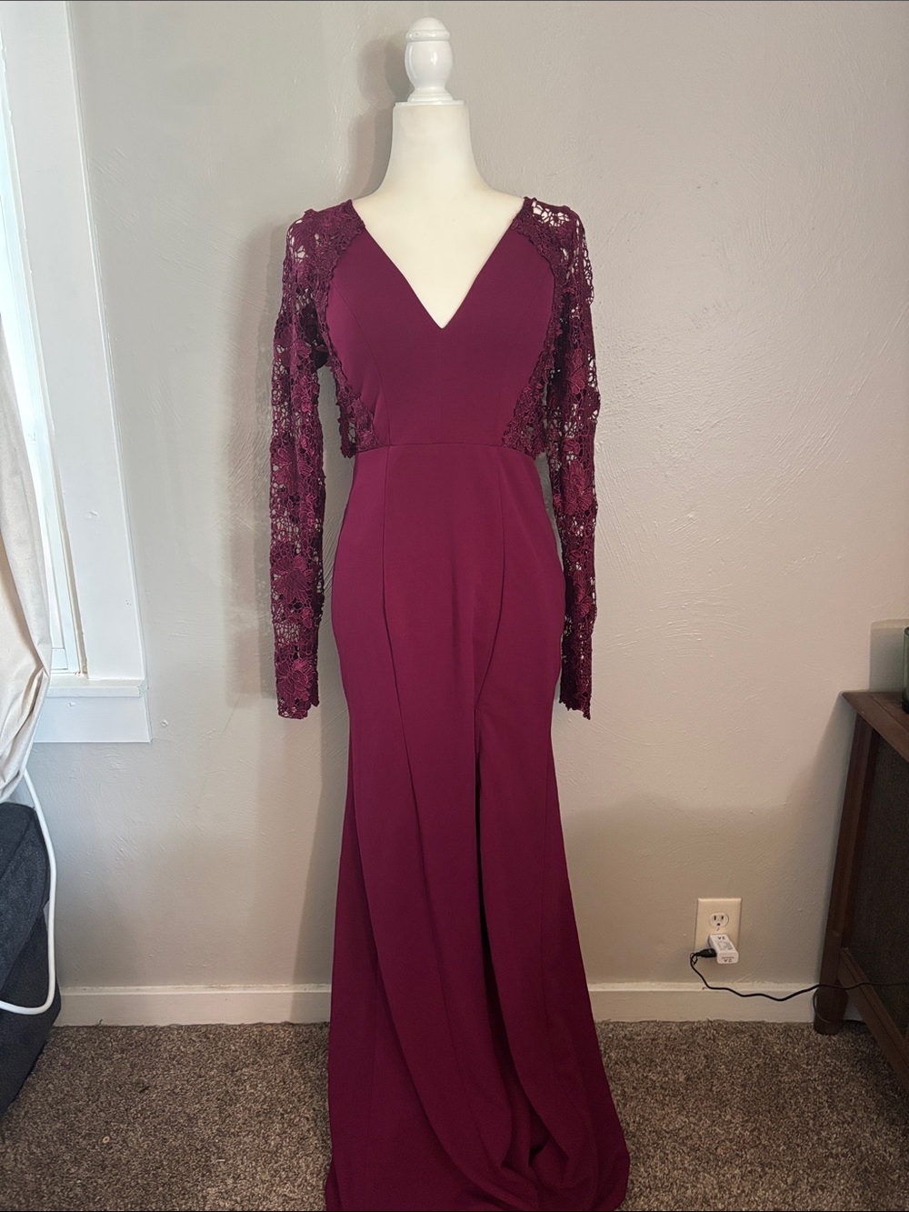 Lulus Women's Deep Burgundy Lace Sleeve Evening Gown